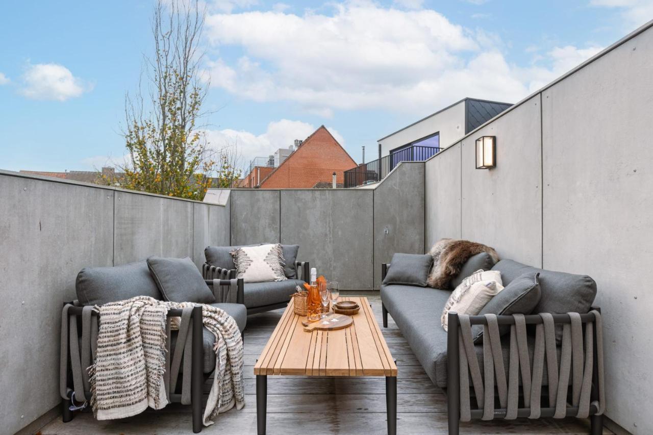 Beautiful Luxurious Mansion With Several Terraces Kortrijk Exterior photo