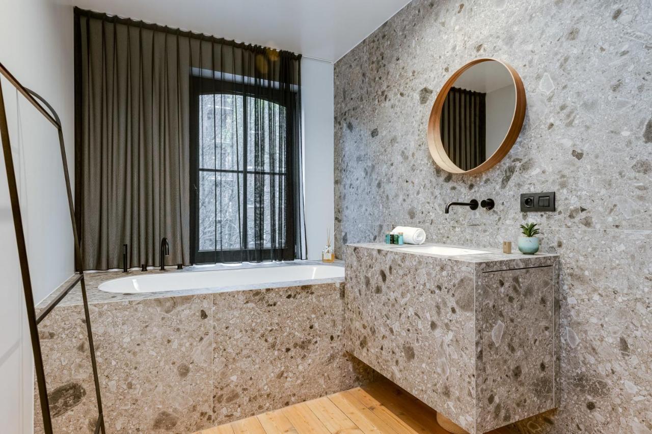 Beautiful Luxurious Mansion With Several Terraces Kortrijk Exterior photo