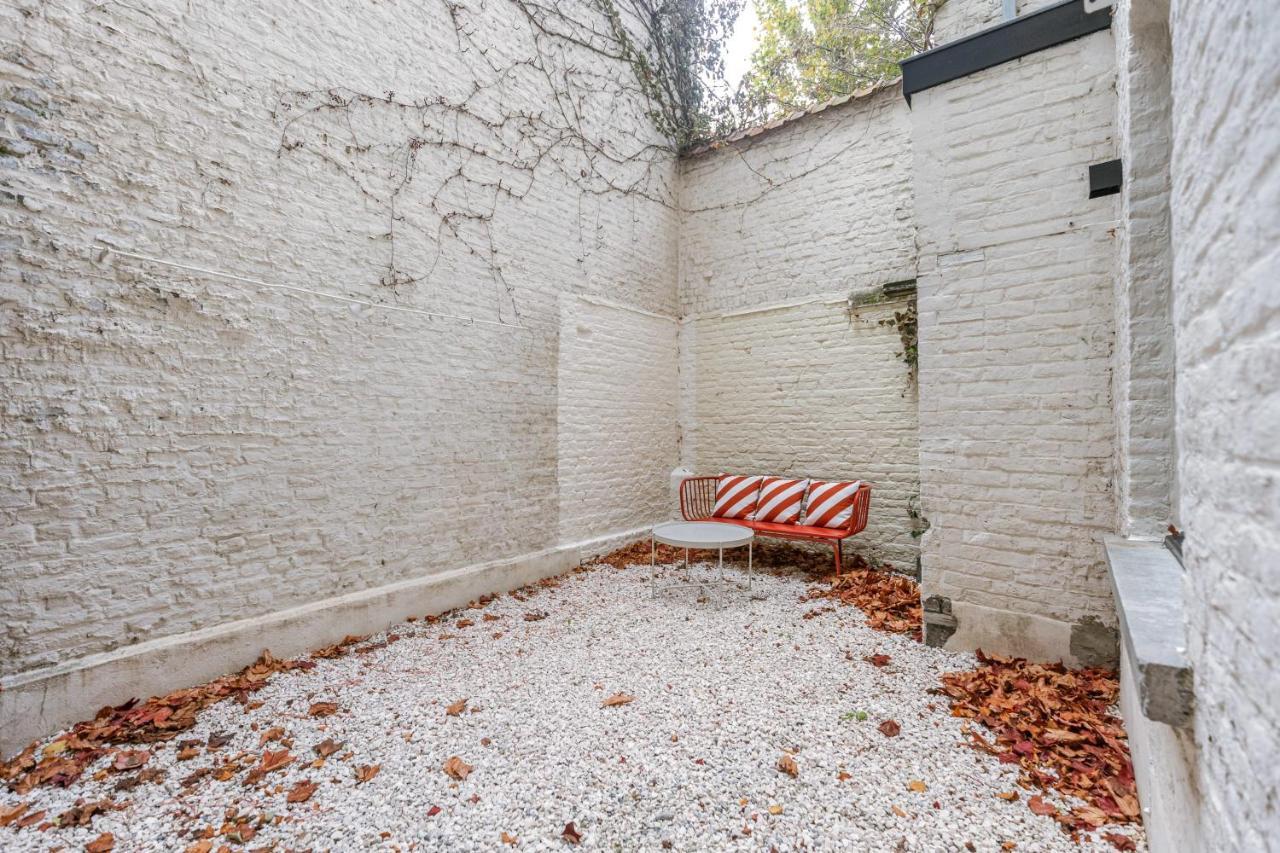 Beautiful Luxurious Mansion With Several Terraces Kortrijk Exterior photo